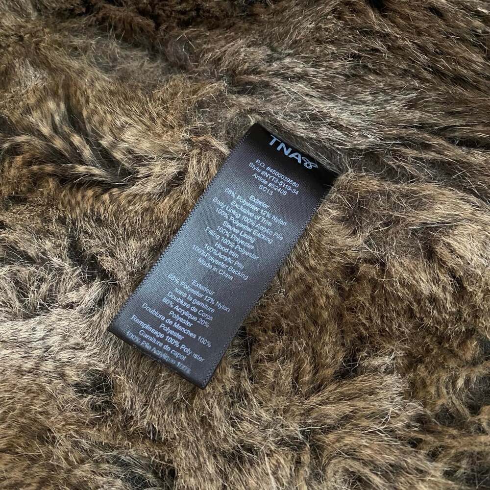 vintage 2000s aritzia TNA black fur lined parka jacket - Picture 5 of 7